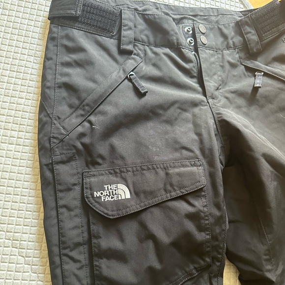 Women’s North Face Ski Pants - Picture 3 of 11